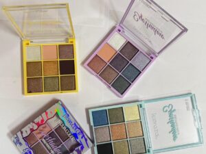 Trendy Colour Eyeshadow